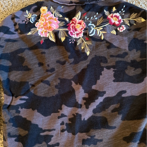 Johnny Was Multicolor Floral Embroidered Top - Picture 3 of 8